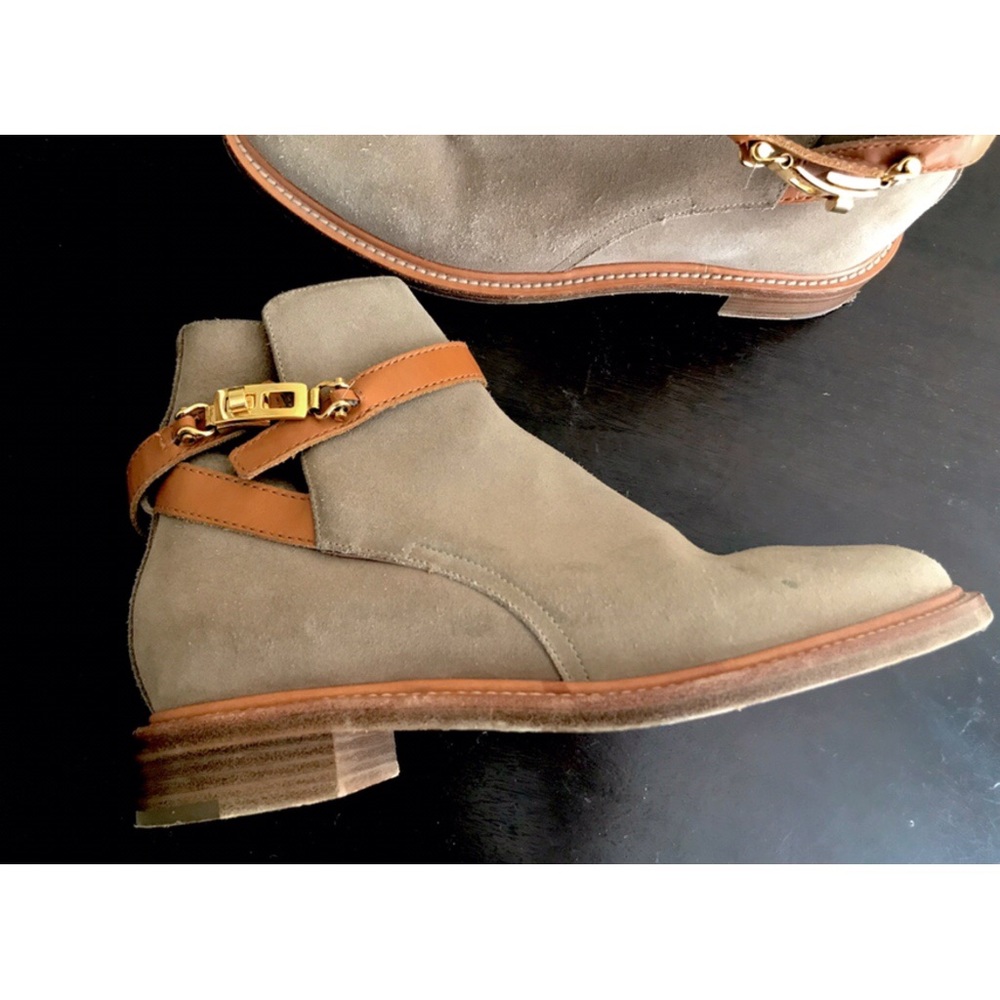 ✨HP!✨ Suede Chloe ankle booties